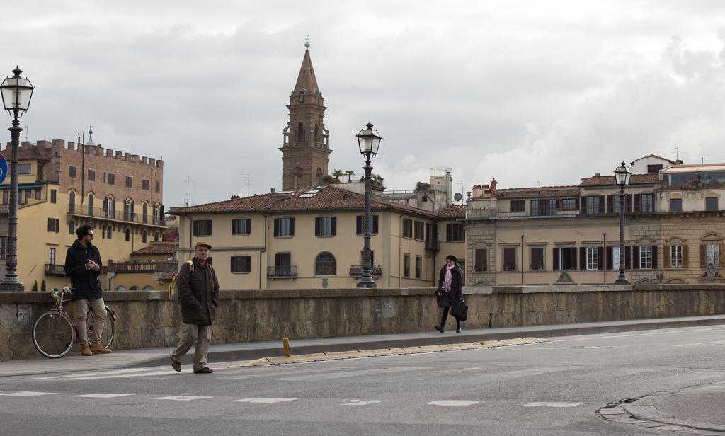 Ponte Vecchio Luxury II Apartment ฟลอเรนซ์ ภายนอก รูปภาพ
