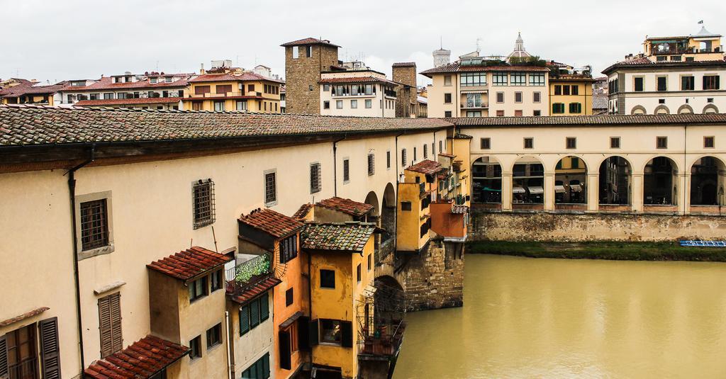 Ponte Vecchio Luxury II Apartment ฟลอเรนซ์ ภายนอก รูปภาพ